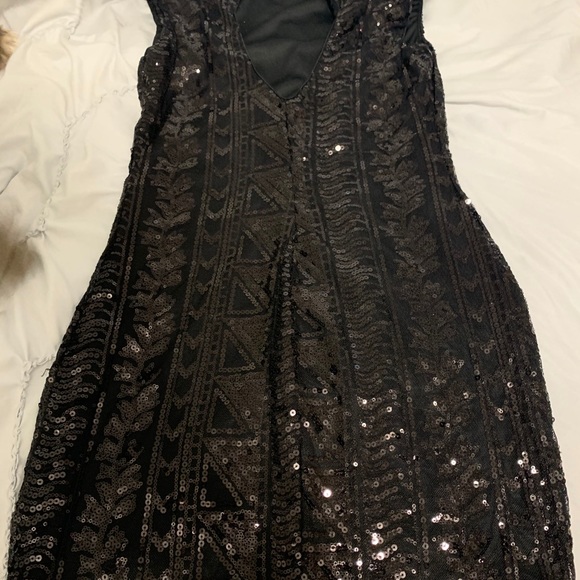 Dress - Picture 2 of 3
